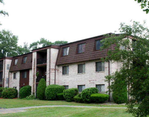 Unit for sale at 2 Greenbriar Dr, North Reading, MA 01864