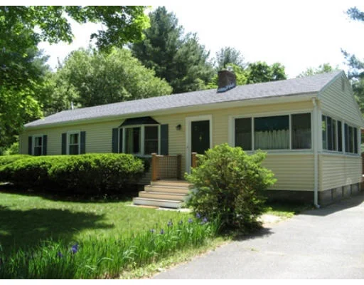 Unit for sale at 45 Arrowhead Rd, Concord, MA 01742