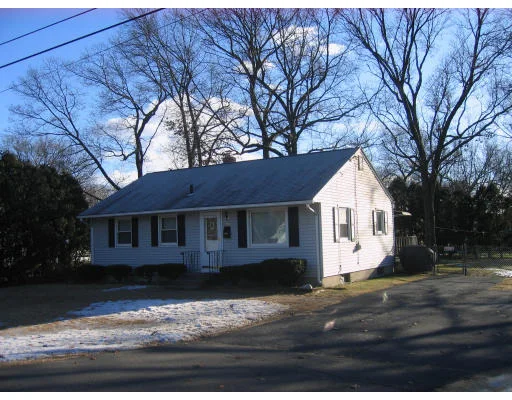 Unit for sale at 748 James St, Chicopee, MA 01020