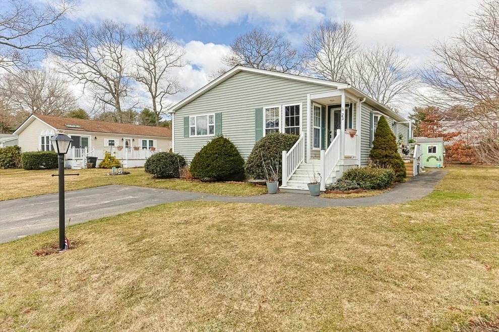 Unit for sale at 23 Green Holly Dr, Kingston, MA 02364