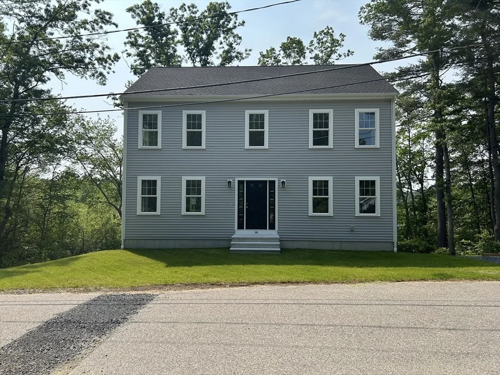 Unit for sale at 18 Columbine Rd, Mansfield, MA 02048