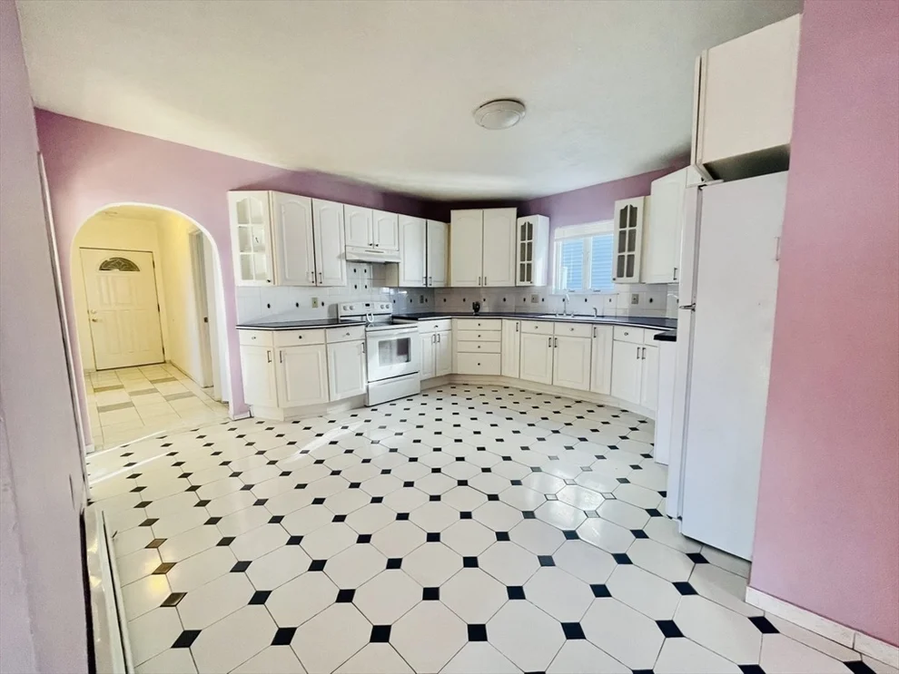 Unit for sale at 156 Park St., Beverly, MA 01915