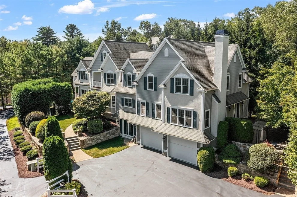 Unit for sale at 148 Spring St, Shrewsbury, MA 01545