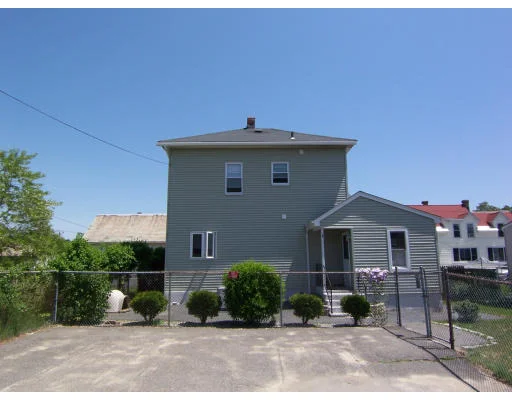 Unit for sale at 25-27 Middle St Lane, Fitchburg, MA 01420