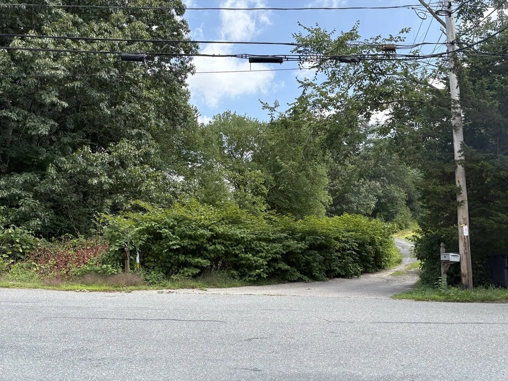 Unit for sale at 756 R Berkley St, Berkley, MA 02779