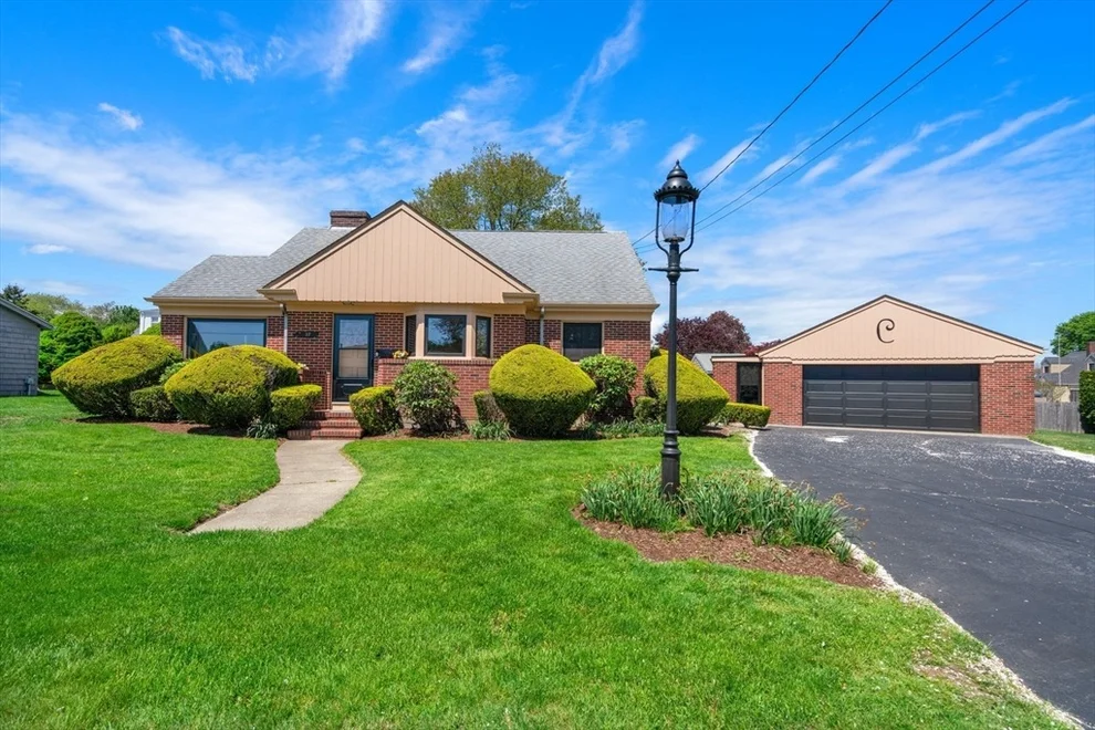 Unit for sale at 27 Ludlow St, Acushnet, MA 02743