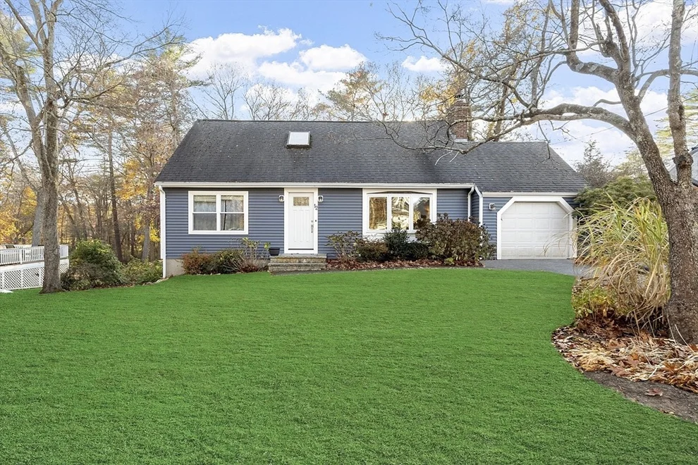 Unit for sale at 12 Arrowhead Rd, Topsfield, MA 01983