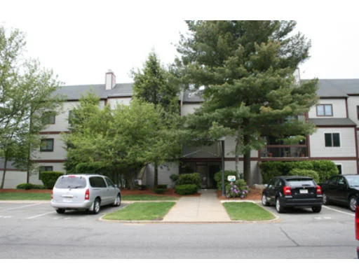 Unit for sale at 1100 Salem Street, Lynnfield, MA 01940