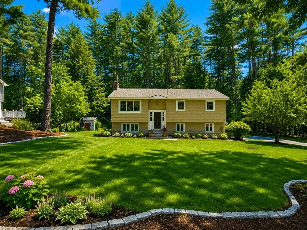 Unit for sale at 100 S Harbor Rd, Townsend, MA 01469