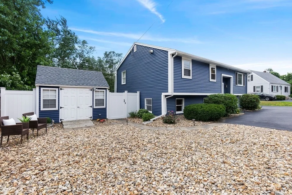Unit for sale at 394 Lowell St, Peabody, MA 01960