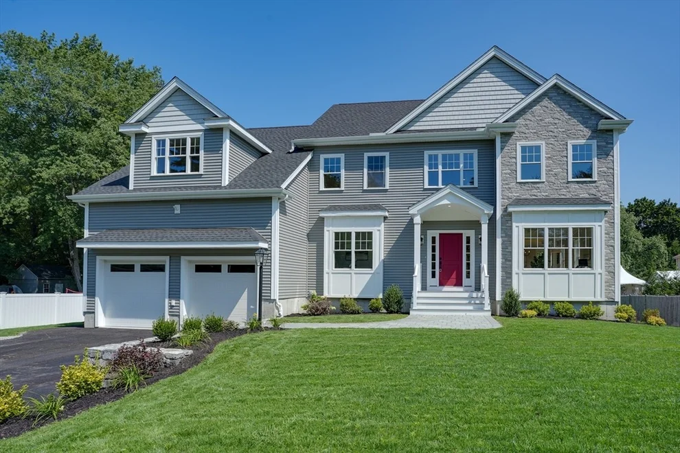 Unit for sale at 4 Wildwood St, Burlington, MA 01803