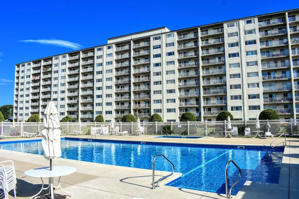Unit for sale at 200 Cove Way, Quincy, MA 02169