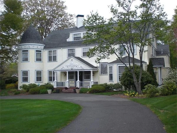 Unit for sale at 12 Norman, Gloucester, MA 01930