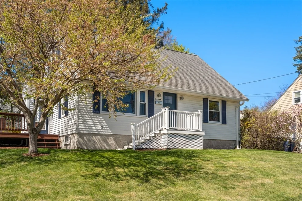 Unit for sale at 14 Davis Rd, Auburn, MA 01501