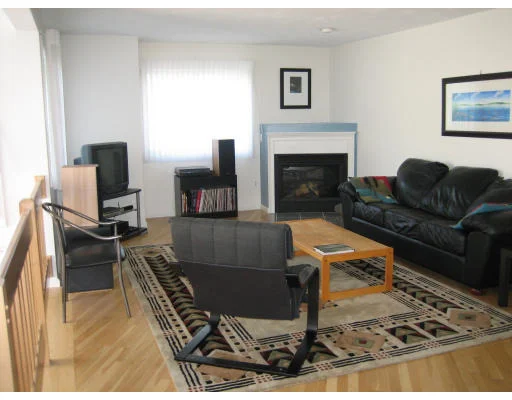 Unit for sale at 251 Captain Eames Cir, Ashland, MA 01721