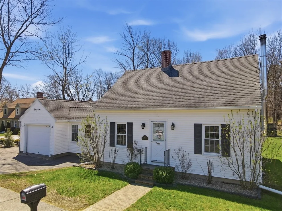 Unit for sale at 42 Bacon Street, Westminster, MA 01473
