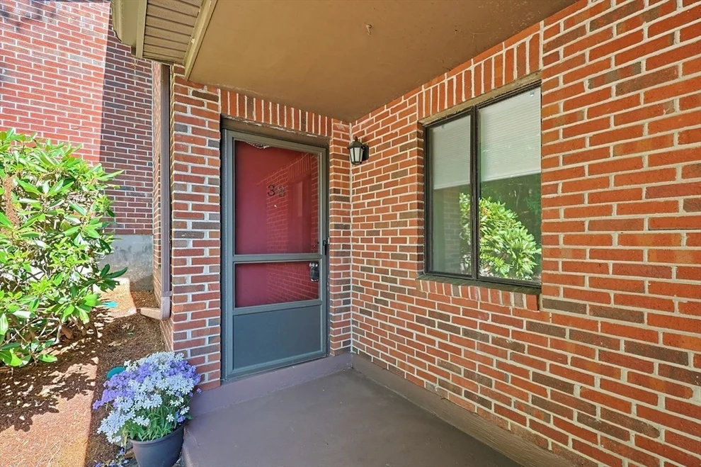Unit for sale at 38 Highwood Drive, Franklin, MA 02038