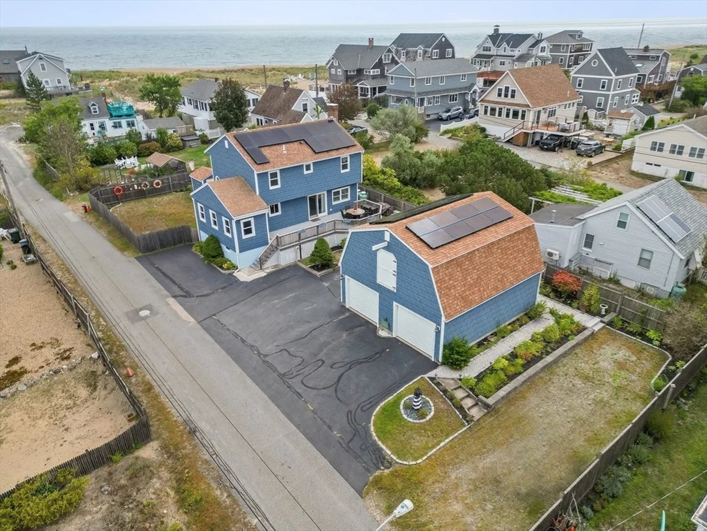 Unit for sale at 12 53rd St, Newburyport, MA 01950