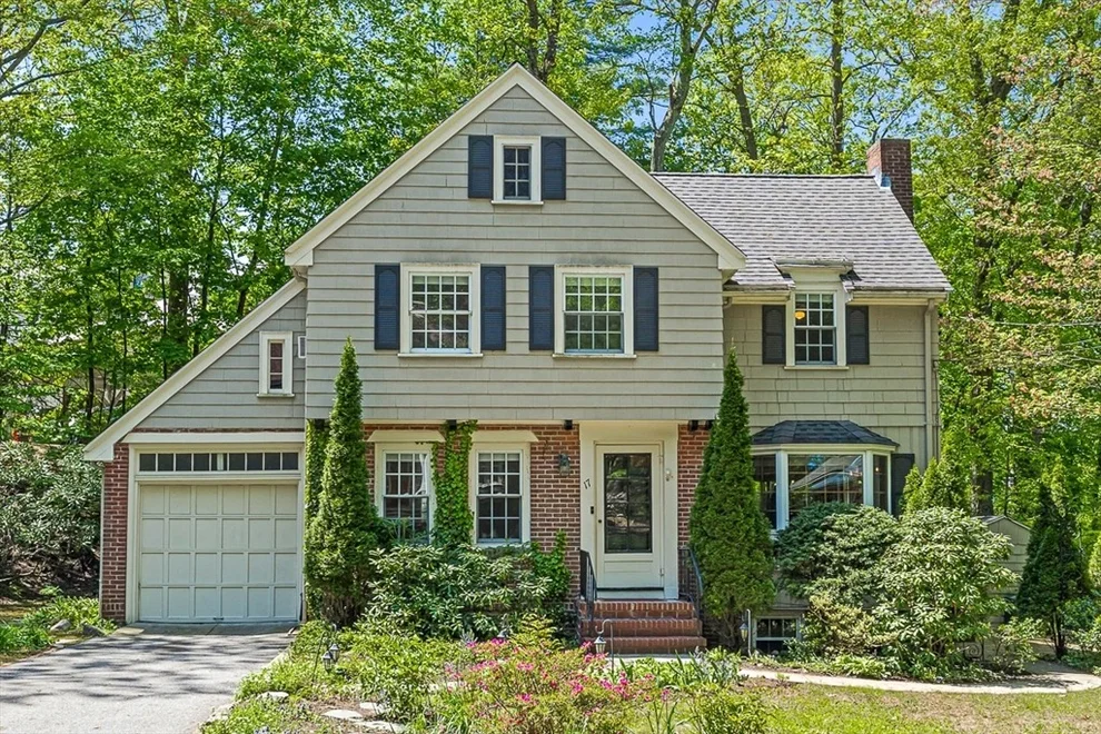 Unit for sale at 17 Mason St, Winchester, MA 01890
