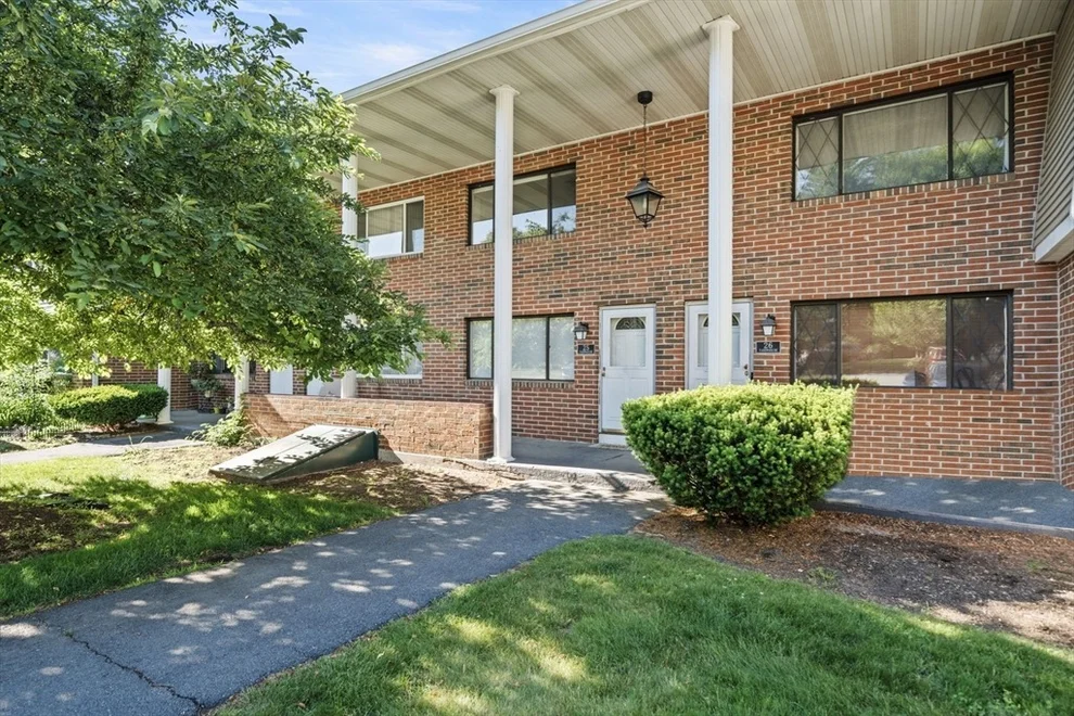 Unit for sale at 25 Farrwood Dr, Haverhill, MA 01835