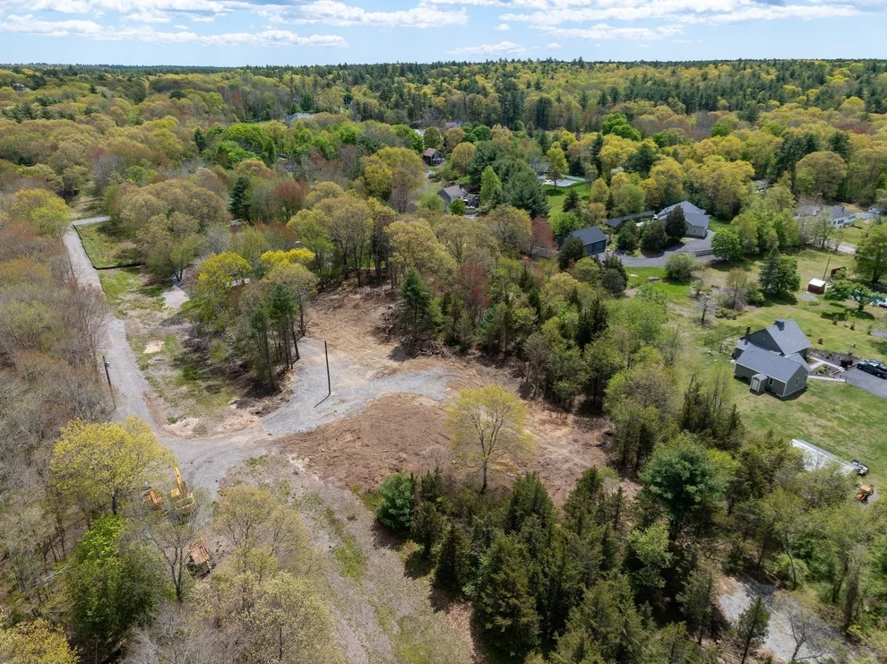 Unit for sale at 5 Julia Lane, Freetown, MA 02702