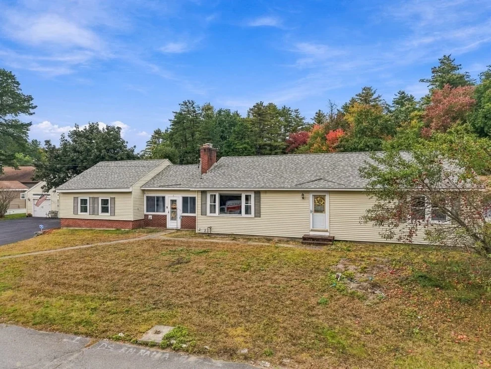 Unit for sale at 6 Oakhurst Street, Ayer, MA 01432