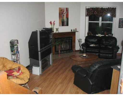 Unit for sale at 18 Thayer Pond Drive, Oxford, MA 01537