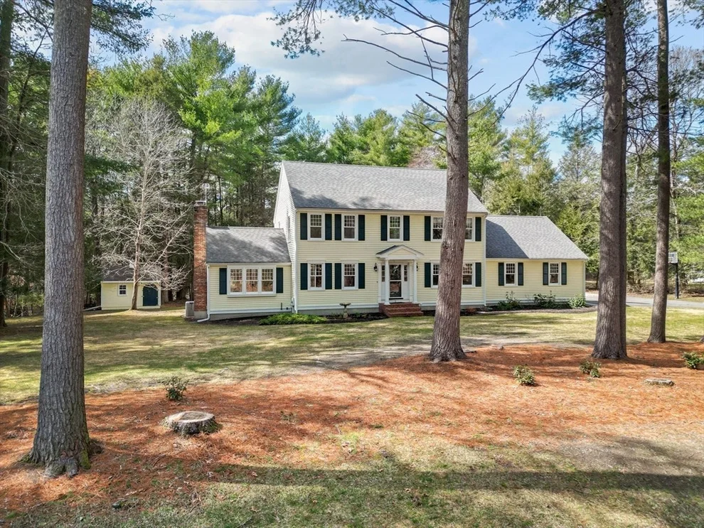 Unit for sale at 2 Wyndham Rd, Lakeville, MA 02347