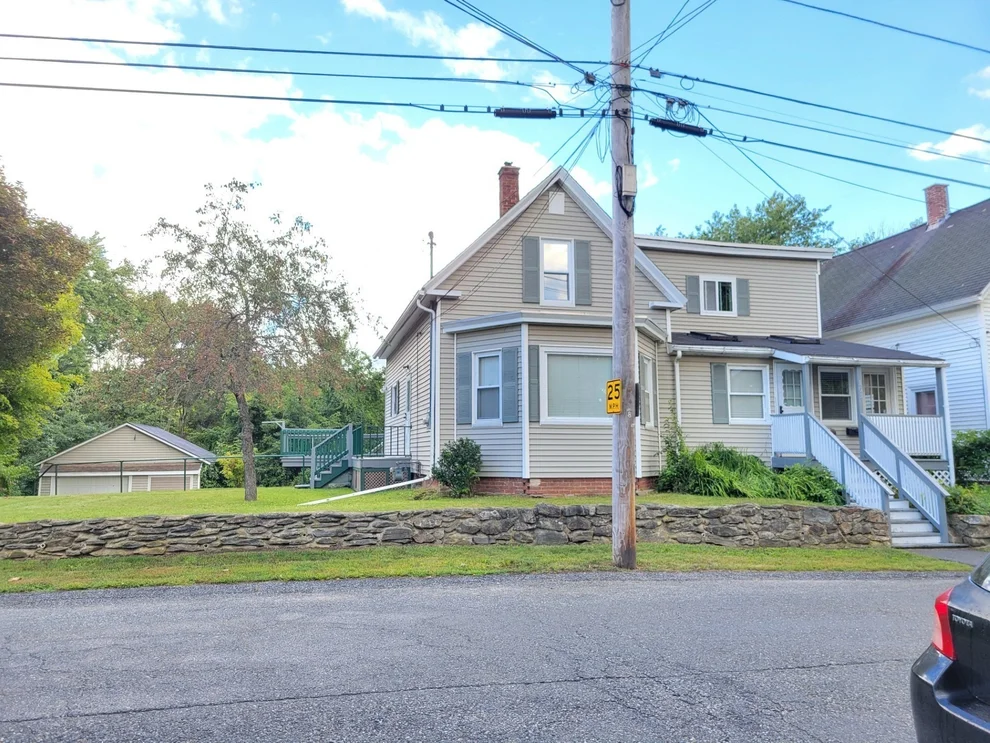 Unit for sale at 103 Ash Street, Gardner, MA 01440