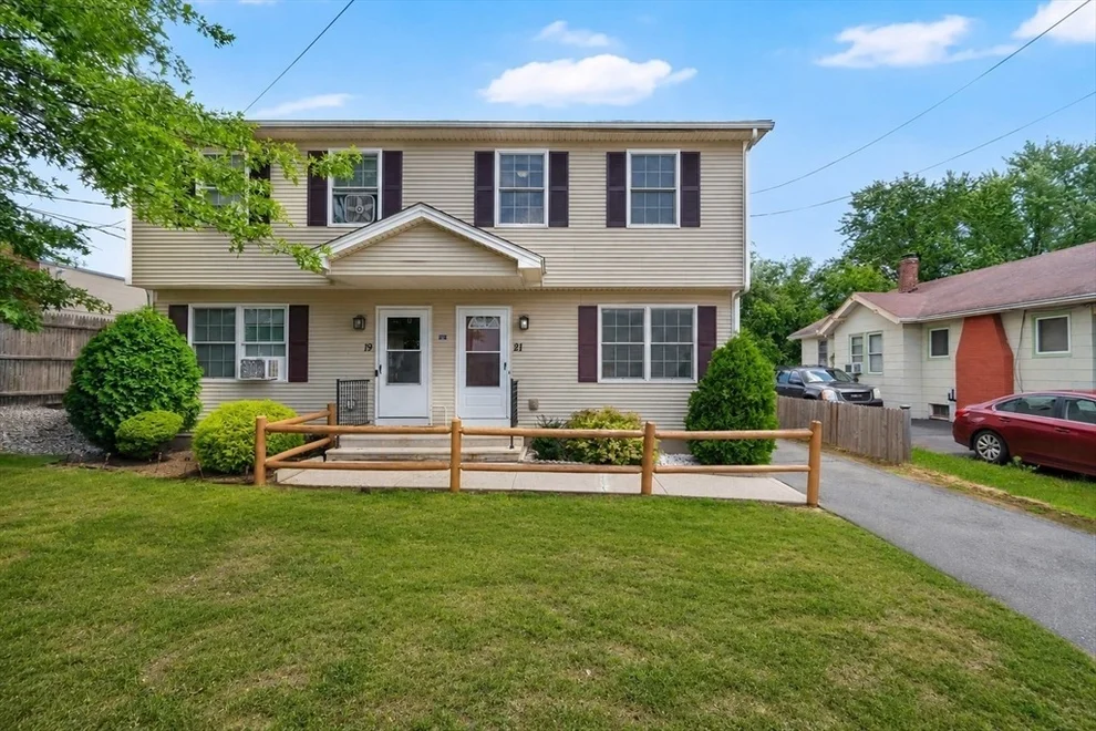 Unit for sale at 19-21 Biddle St, Springfield, MA 01129