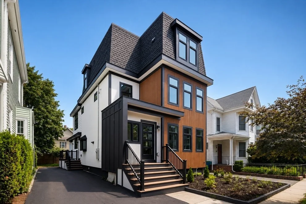 Unit for sale at 167 Albion St, Somerville, MA 02144
