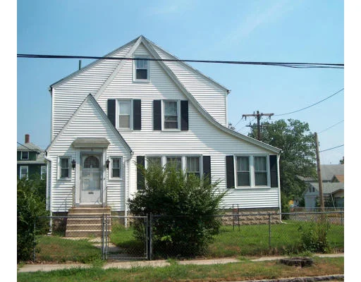 Unit for sale at 3 Littleton St, Springfield, MA 01104