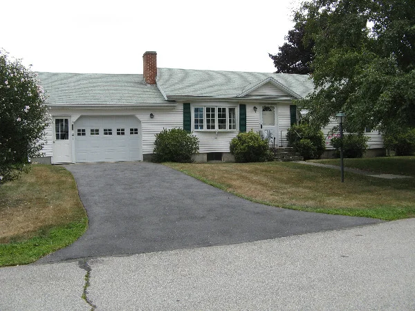 Unit for sale at 1 Lakeview Dr, Grafton, MA 01536