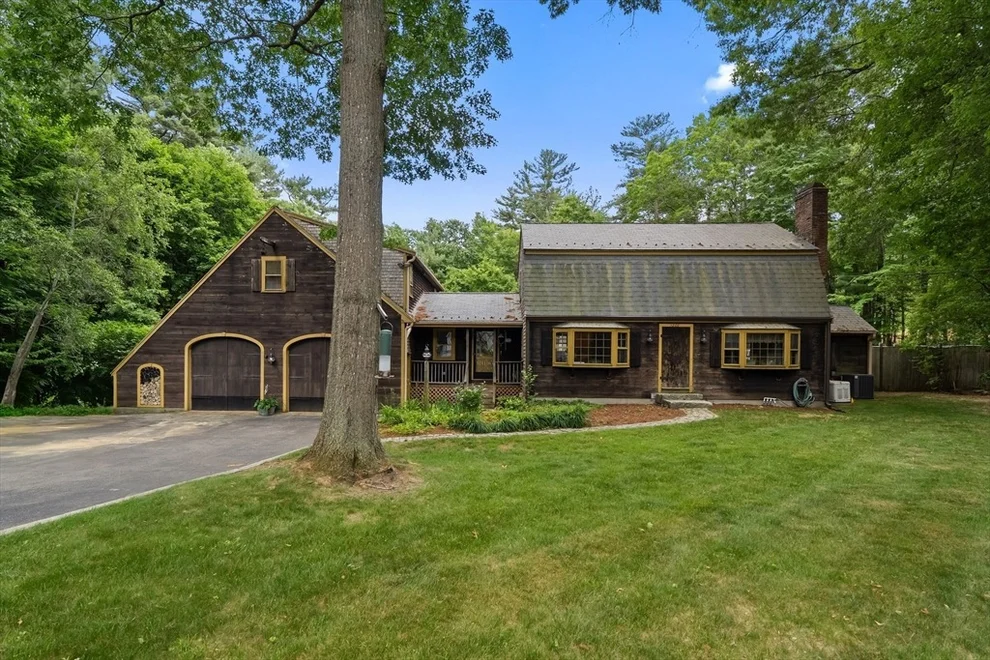 Unit for sale at 1200 Forest St, Marshfield, MA 02050