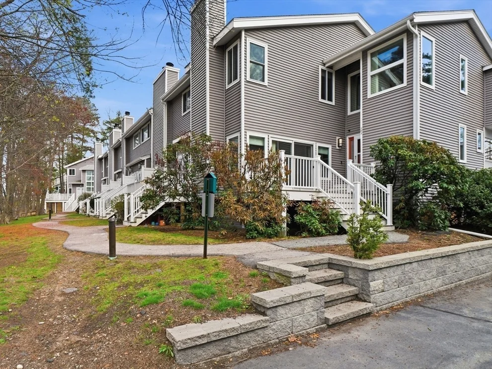 Unit for sale at 255 North Rd, Chelmsford, MA 01824