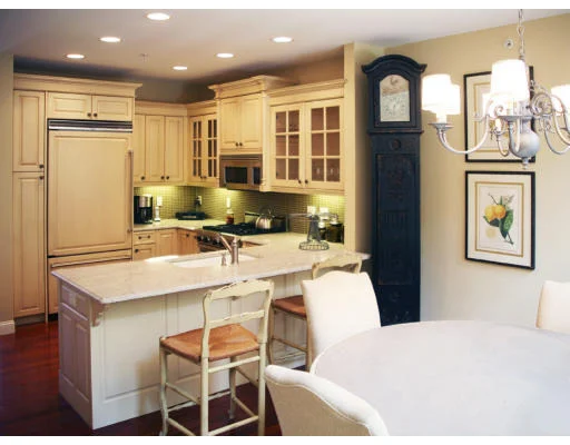 Unit for sale at 900 Lynnfield Street, Lynnfield, MA 01940
