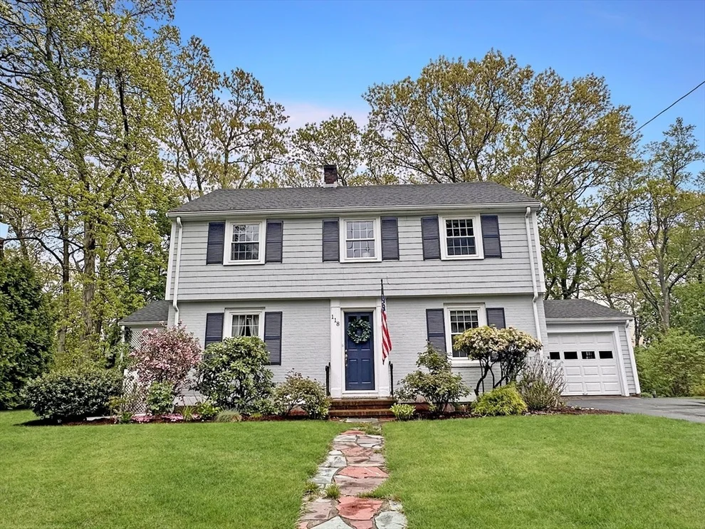 Unit for sale at 118 Academy Ave, Weymouth, MA 02188