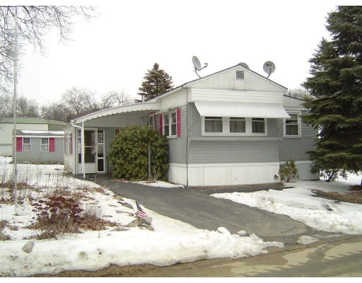 Unit for sale at 5 Buckboard Pass, Brookfield, MA 01506