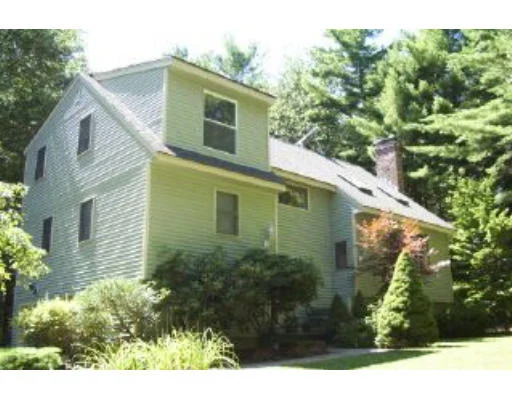 Unit for sale at 12 Pikes Hill Road, Sterling, MA 01564