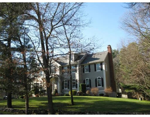 Unit for sale at 4 Ryer Lane, Middleton, MA 01949