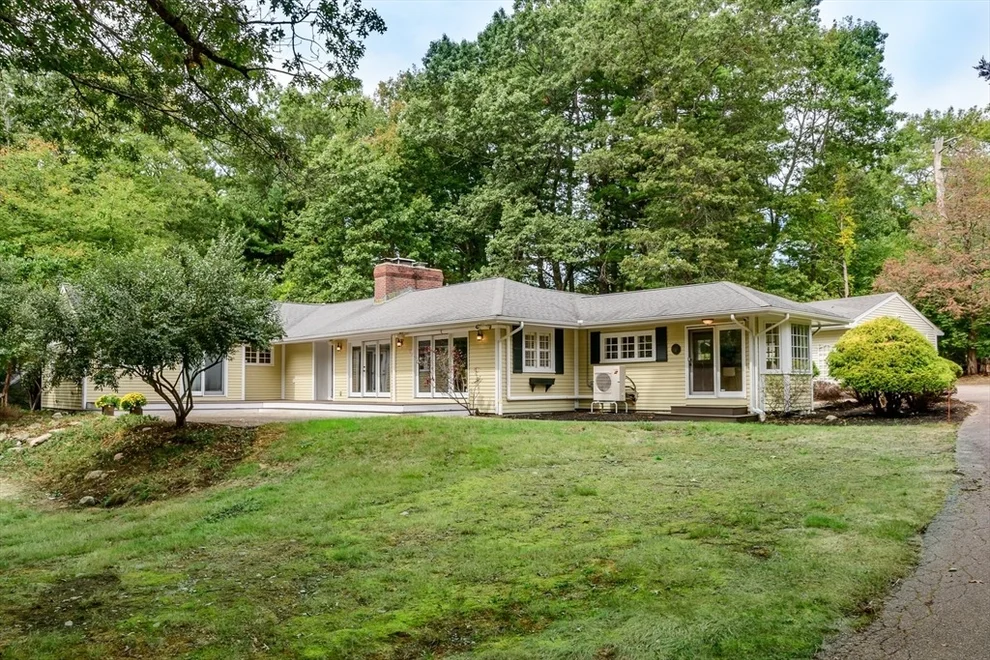 Unit for sale at 6 Brook Street, Sherborn, MA 01770