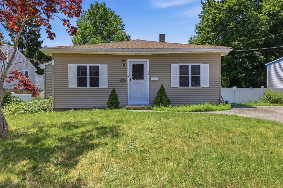 Unit for sale at 90 Loring Ave, Whitman, MA 02382