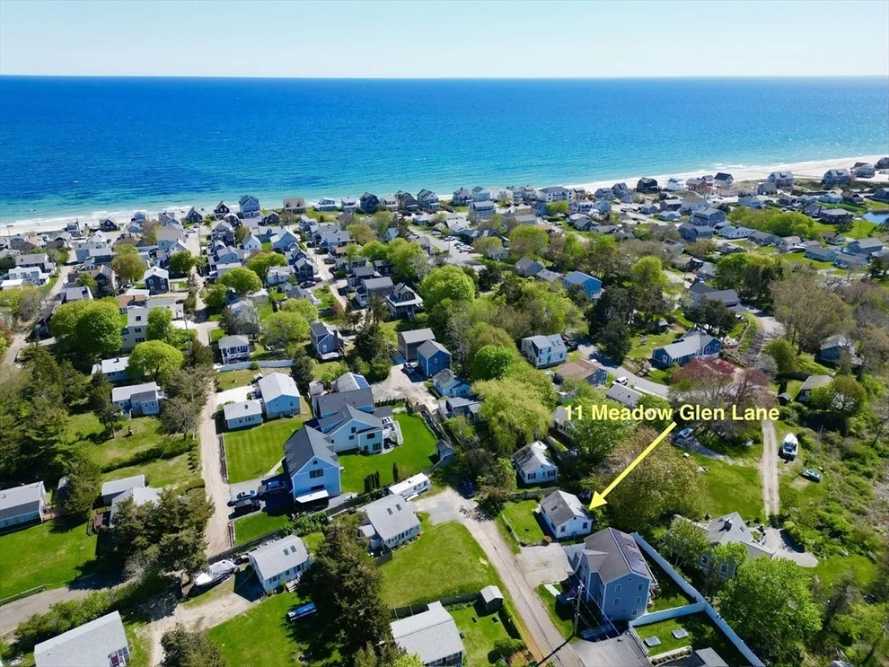 Unit for sale at 11 Meadow Glen Ln, Plymouth, MA 02360