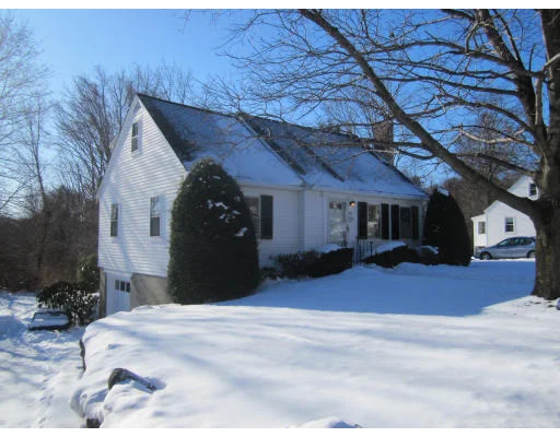 Unit for sale at 314 Concord Ave, Lexington, MA 02421