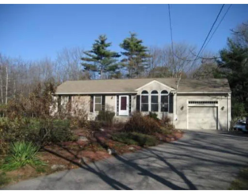 Unit for sale at 96 Maple St, Bellingham, MA 02019