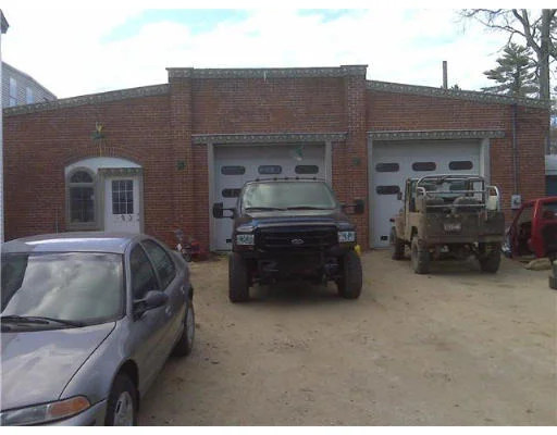 Unit for sale at 530 Vernon Ave, Barre, MA 01005