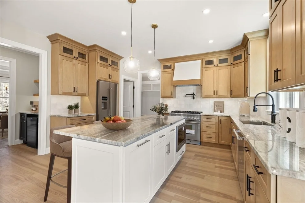 Unit for sale at 11 Goodwin Dr, Foxboro, MA 02035
