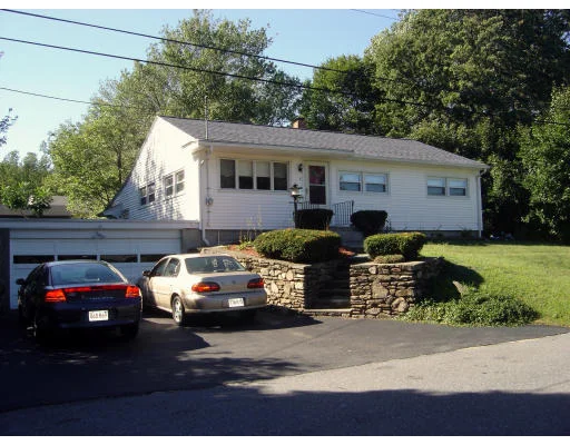 Unit for sale at 8 Alpine Dr, West Boylston, MA 01583