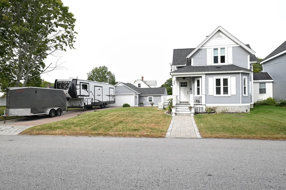 Unit for sale at 24 Brouilette St, Chelmsford, MA 01863