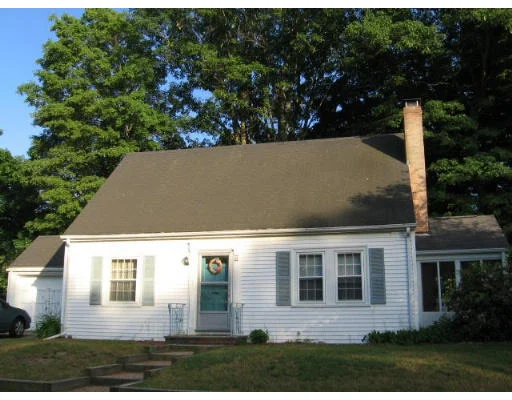 Unit for sale at 12 Autumn Ln, Dedham, MA 02026